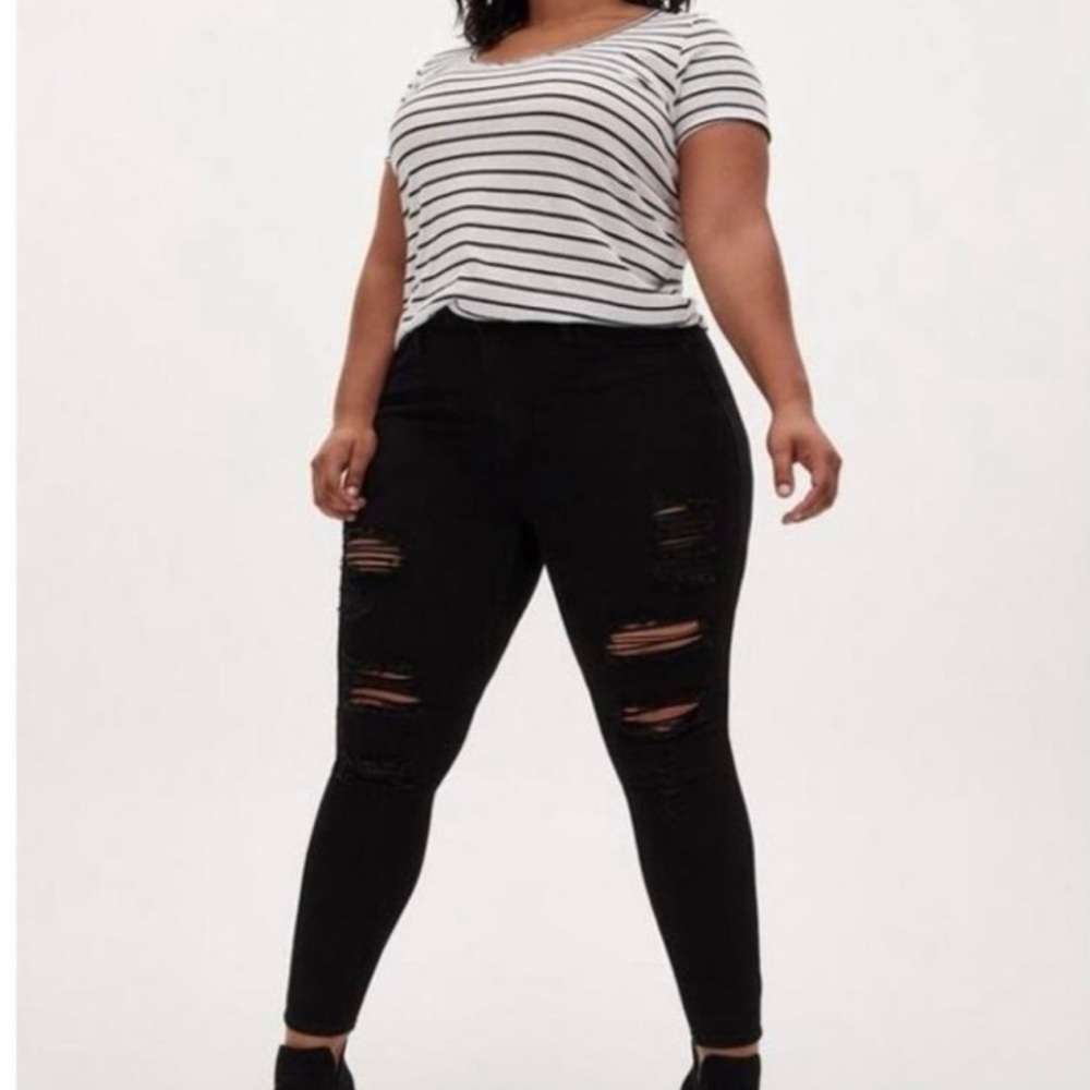 Torrid Black Distressed Skinny Jeans